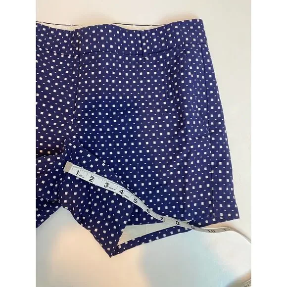 Banana Republic  Shorts Blue Square Pattern Preppy -- Size 8 - Picture 4 of 9